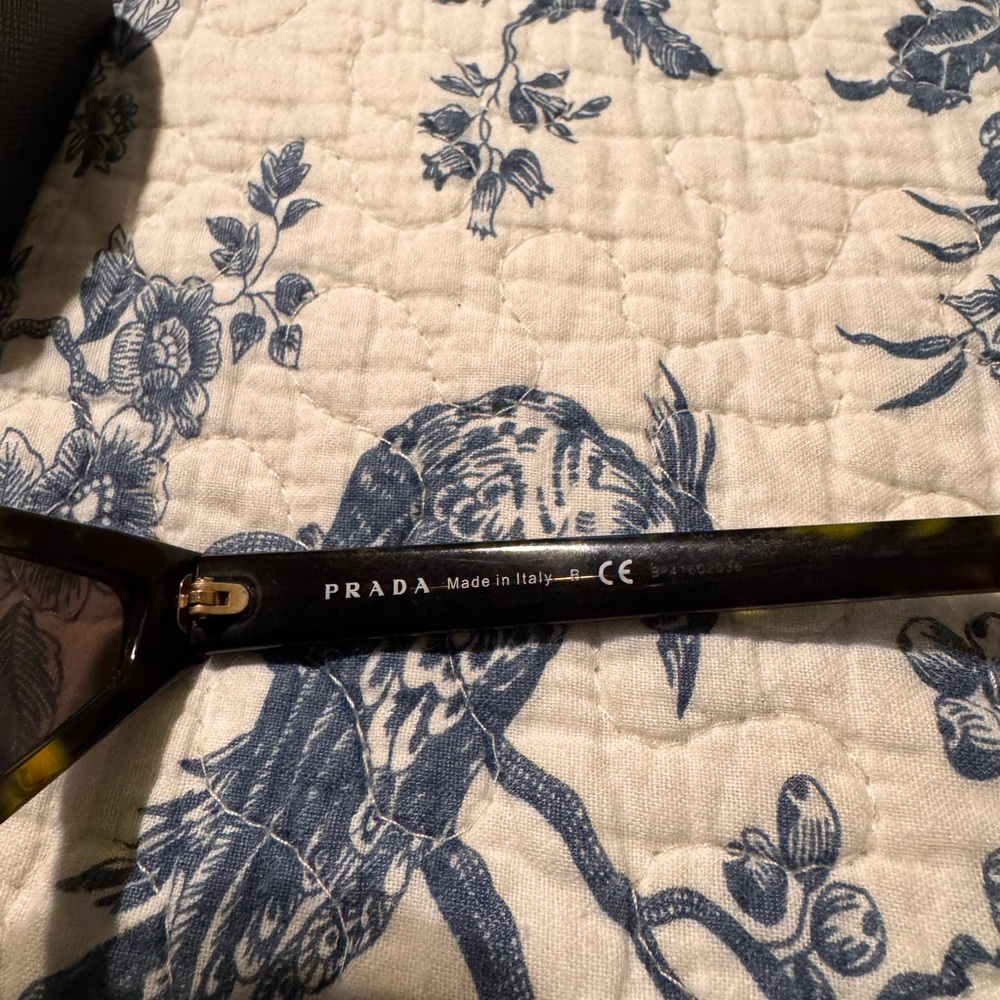 Prada Pr 12vs Millennials Tortoise-Shell Sunnies - image 5